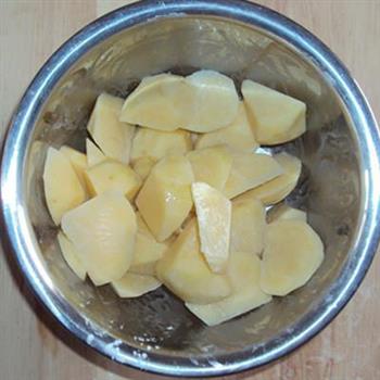拔丝土豆的做法步骤6