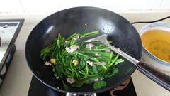 木耳菜炒肉片的做法步骤5