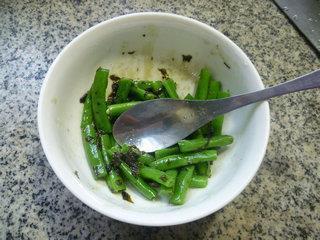 橄榄菜拌梅豆的做法步骤9