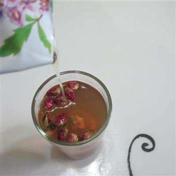蜂蜜玫瑰花茶的做法步骤6