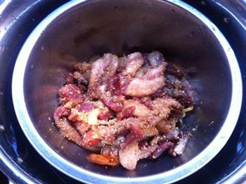 南瓜粉蒸肉的做法步骤2