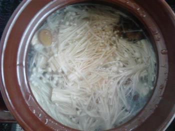 砂锅菌鲜汤的做法步骤8