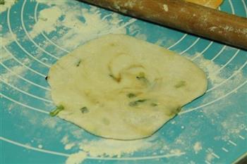 葱油饼的做法步骤15