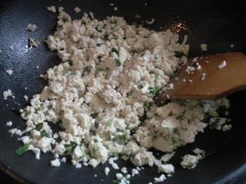 鹅蛋清炒豆腐的做法步骤7