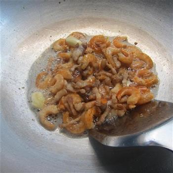 香菇虾仁饭的做法图解5
