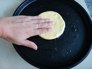 薏米南瓜饼的做法步骤7