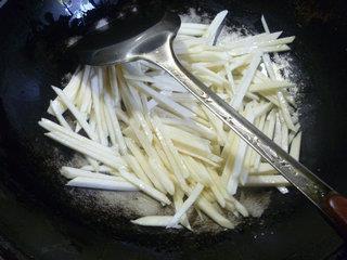 咸菜茭白丝盖浇汤面的做法图解6