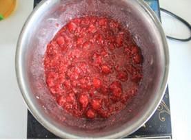 树莓果酱的做法步骤4