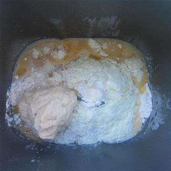 金牛角面包的做法步骤2