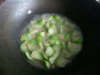丝瓜焖荷包蛋的做法步骤5