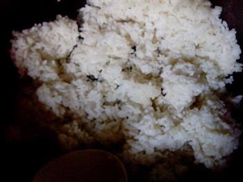 鸡肉丁炒米饭的做法步骤2