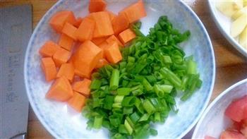 土豆胡萝卜焖牛腩的做法步骤3