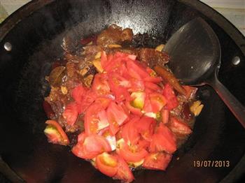 番茄炖牛肉的做法图解9