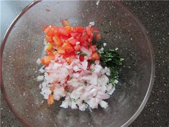 莎莎酱佐芦笋土豆沙拉的做法步骤1