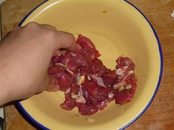 韩式牛肉海带汤的做法图解4