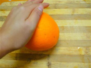 鲜橙炖蛋的做法步骤2
