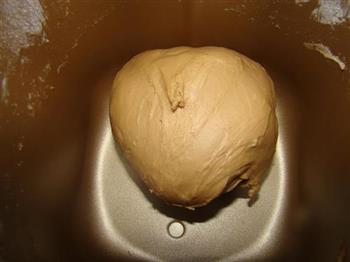 咖啡豆沙卷面包的做法步骤5