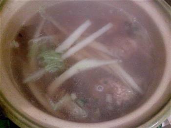 砂锅丸子汤的做法步骤9