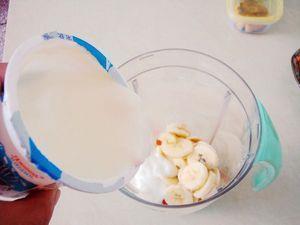 胡萝卜香蕉奶昔的做法步骤5