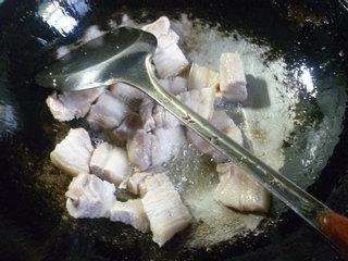 笋干菜烧五花肉的做法步骤3