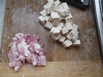 雪菜肉丝豆腐手擀面的做法步骤3