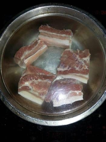 回锅肉的做法步骤2