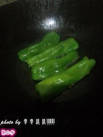 虎皮青椒酿肉的做法步骤3