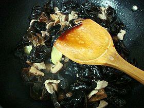 木耳香菇炒肉片的做法步骤11