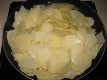 炝炒土豆片的做法步骤5