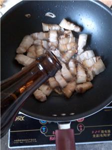 蚝油茭白五花肉的做法步骤7