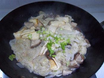 白菜炖豆腐的做法步骤12