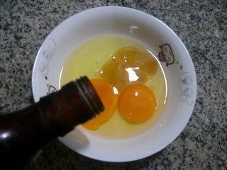 包心菜鸡蛋炒米粉的做法步骤2