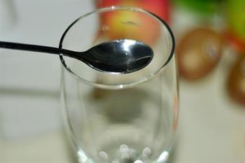 猕猴桃苹果汽水的做法步骤4