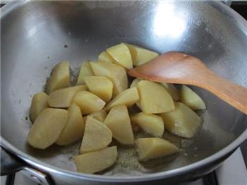 麻辣土豆烧鸡的做法步骤4