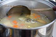 鱼骨蔬菜汤的做法图解7