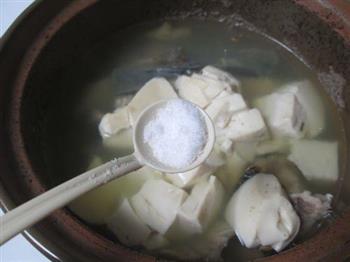 鱼骨豆腐汤的做法图解4