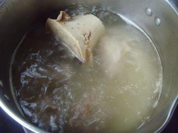 牛骨杂蔬汤的做法图解8