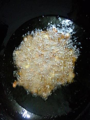 油炸花生米的做法步骤2