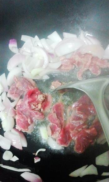西式红焖牛肉饭的做法步骤4