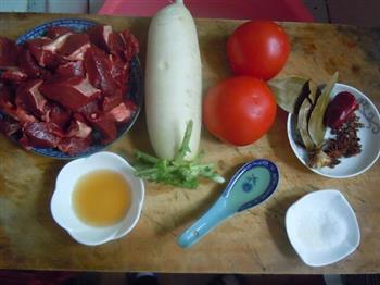 萝卜西红柿炖牛腩的做法步骤1
