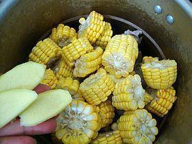 花生玉米排骨汤的做法步骤7