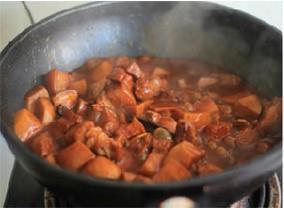 杏鲍菇韩味红烧肉的做法步骤13