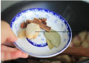 杏鲍菇韩味红烧肉的做法图解6