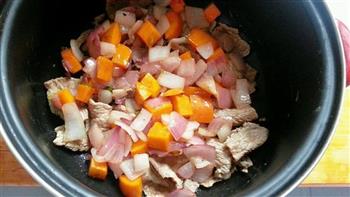 西红柿炖牛肉汤的做法步骤11
