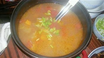 西红柿炖牛肉汤的做法步骤16