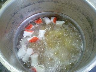 蟹柳土豆排骨汤的做法步骤8
