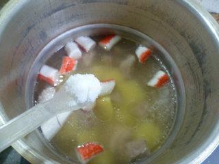 蟹柳土豆排骨汤的做法步骤9