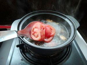 番茄鸡枞油煮凉粉的做法图解4