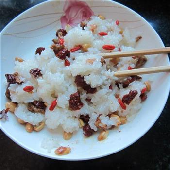 红枣花生糯米饭的做法步骤7