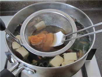 香菇海带味增汤的做法步骤13